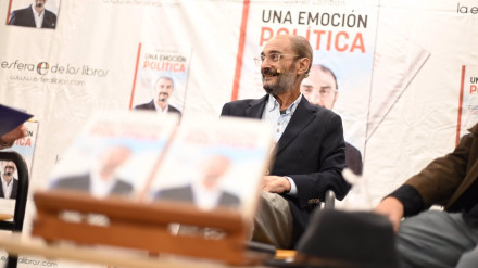29/10/2024 El secretario general del PSOE, Javier Lambán, en la presentación de su libro de memorias en la ciudad de Huesca..

El secretario general del PSOE Aragón, Javier Lambán, ha concedido "el beneficio de la duda" a la intención del presidente del Gobierno de España, Pedro Sánchez, de aprobar los Presupuestos Generales del Estado (PGE) de 2025, puntualizando que "es difícil gobernar" con los socios que tiene.

ESPAÑA EUROPA ARAGÓN POLÍTICA
PSOE.