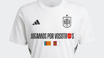 La camiseta de la selección en homenaje a Valencia