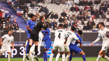 Una de las jugadas del Francia - Israel, de la Liga de Naciones en el Stade de France