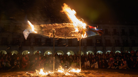 Quema de la sardina que pone fin al Carnaval de Vitoria