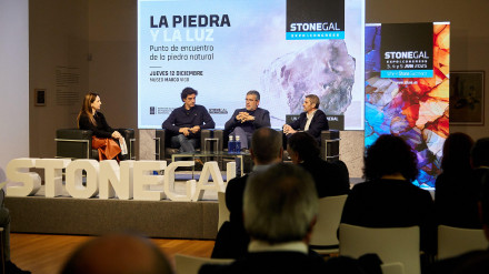 Marisa Carrio, Pablo Corral, José Antonio Lemos y Edurado Mera en la mesa redonda de la industria de la piedra natural
