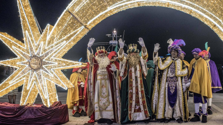 Los Reyes Magos antes de la cabalgata de Menorca, 2024