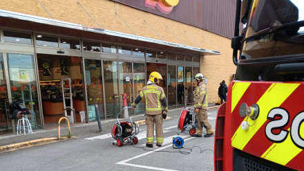 Los bomberos de Ferrol en la zona del incidente