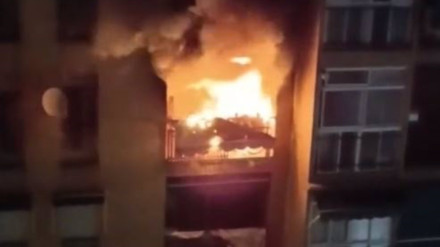 Imagen del incendio del piso de la Chana, en Granada, donde murió un niño de seis años en mayo de 2023