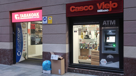 Fachada de un estanco en el Casco Viejo de Bilbao, imagen de archivo