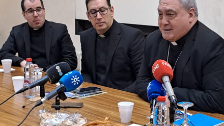 Monseñor José María Gil Tamayo, arzobispo de Granada