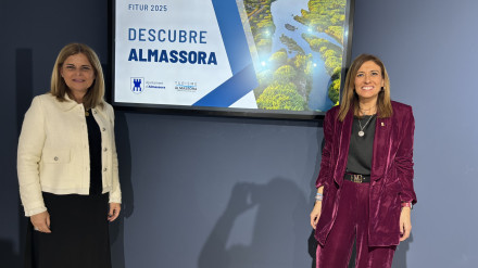 Alcaldesa de Almassora, María Tormo y concejala de Turismo, Silvana Rovira