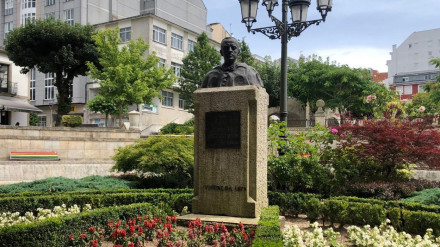 El busto de Manuel Fraga en Vilalba fue objeto de múltiples agresiones en las últimas décadas