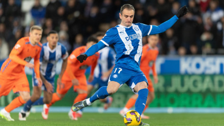 Kike García marca frente al Celta