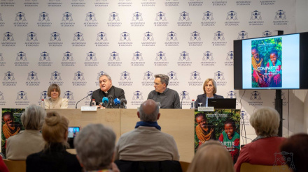 La Curia Metropolitana ha acogido esta mañana la presentación de la LXVI Campaña contra el Hambre de Manos Unidas con la asistencia del arzobispo de Granada, José María Gil Tamayo