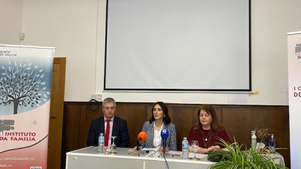 Presentación del Congreso Internacional en el Instituto de la Familia