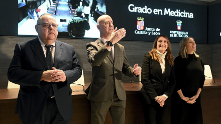 Los consejeros de Educación, Rocío Lucas, y de Sanidad, Alejandro Vázquez, se reúnen con el rector de la Universidad de Burgos, José Miguel García