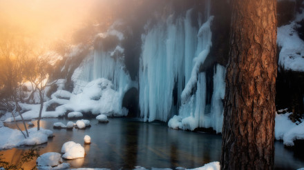 Cascada congelada. Nacimiento del río Cuervo, Vega del Codorno, Serranía de Cuenca, provincia de Cuenca