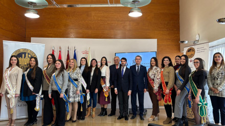 Murcia presenta el medio año festero