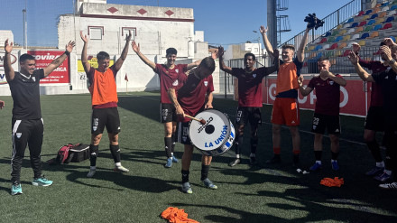 La Unión goleó al Atlético Antoniano