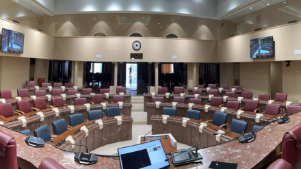 Hemiciclo reformado en la Asamblea Regional