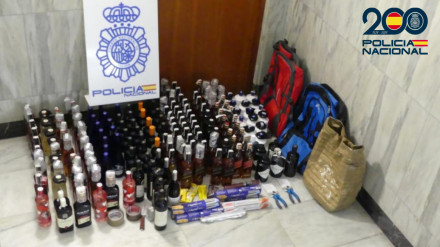 Cae en Burgos una banda especializada en robar licor en supermercados: 1.400 euros en botellas sustraídas