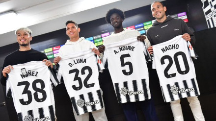 Presentados los últimos fichajes del FC Cartagena