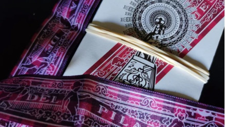 Imagen de la cinta de la Virgen del Pilar.