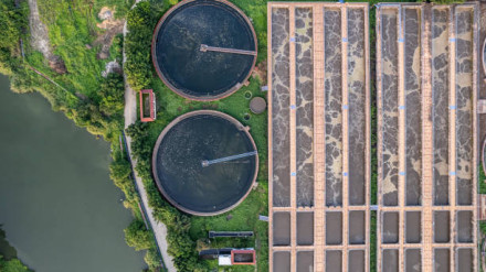 imagen aérea de una planta de biogás