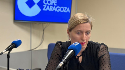 Alina Klochko en los estudios de COPE Zaragoza.