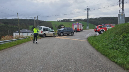Accidente de circulación en Trabada