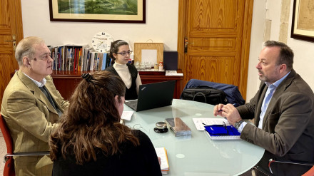 Alaior y el Consell Insular de Menorca trabajan para mejorar el transporte público