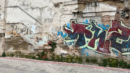 Los vecinos de Logroño se hartan: "Los grafitis son una gamberrada y una chapuza"