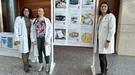 Responsables de la mesa celebrada en el hall del Arquitecto Marcide este miércoles