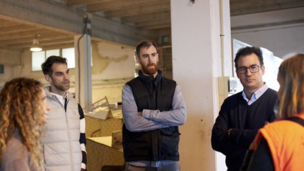 José Manuel Calderón y el valenciano Víctor Claver con la Fundación Melisa