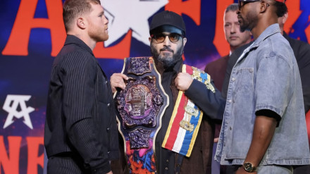 William Scull ante Canelo Álvarez