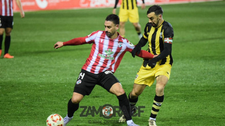 Kike Márquez, del Zamora CF, en el duelo ante el Barakaldo