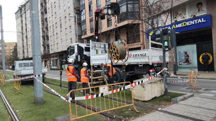 La Junta inicia la sustitución de 21 kilómetros de cableado en el tranvía de Jaén por su grave deterioro