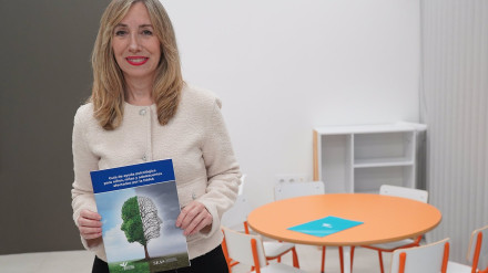 Una profesora de la UCV publica una guía gratuita de ayuda psicológica para menores afectados por la dana.