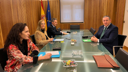 Un instante de la reunión en la CHD