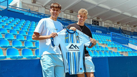 George Andrews junto a Ortega, del Atlético Baleares