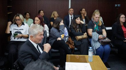 Las hijas de Maradona durante el juicio por la muerte de su padre