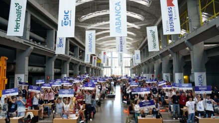 Un total de 27 jóvenes de la Comunitat medirán sus habilidades directivas en la final nacional de Young Business Talents