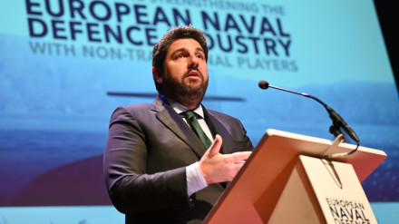 Fernando López Miras en el congreso "Ampliar y fortalecer la industria naval de la defensa europea con actores no tradicionales"