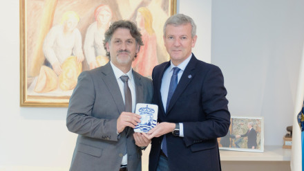 Valentín Calvín y Alfonso Rueda en el despacho de este último en Santiago