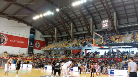 Imagen el encuentro entre el Odilo y el Burgos