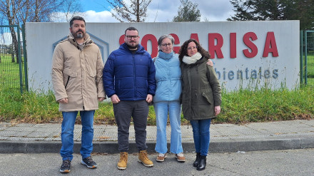 El diputado autonómico Mon Fernández con otros integrantes de BNG