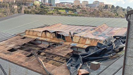 El tejado sufrió daños importantes