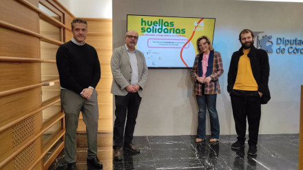 (Desde la izda.) Muñoz, Cejudo, Moreno y Ruz en la presentación de 'Huellas Solidarias'.POLITICA SOCIEDAD