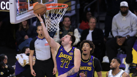 Doncic, en la victoria frente a los Spurs