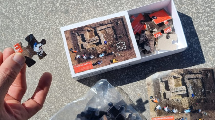 El puzzle se repartirá entre los centros educativos