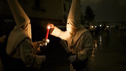 Procesión de la Penitente Hermandad de Jesús Yacente en Zamora