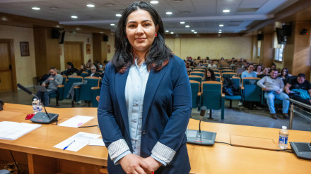 La periodista afgana Khadija Amin en Granada