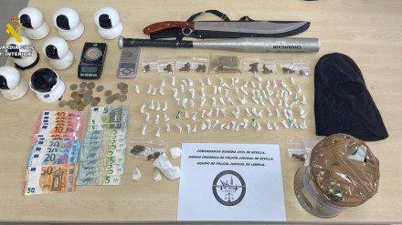 La Guardia Civil desarticula un punto de venta de droga en Las Cabezas de San Juan