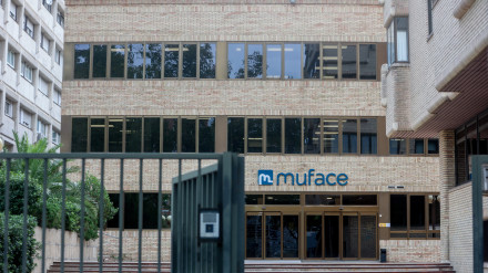 Archivo - Fachada de un edificio de Muface.